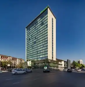 Holiday Inn TBILISI by IHG - 3
