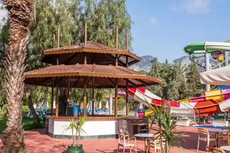 Amara Comfort Resort - 11