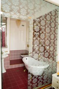 Аглая Кортъярд - 135