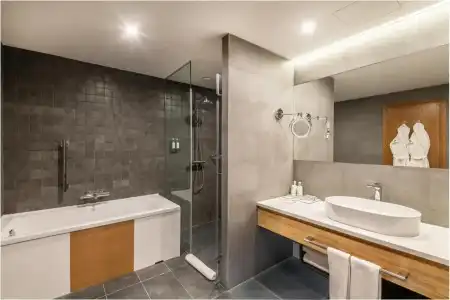 Holiday Inn - Republic Square, an IHG - 30