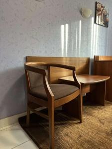 La Vie De Chateau - 175