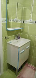 Airport Guest House - 33