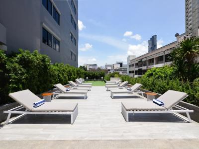 Oakwood & Residence - 6