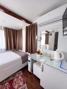 Galley Mini-hotel - 41