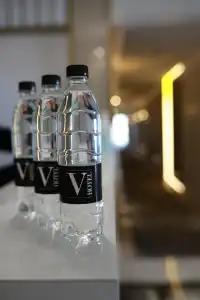 V TVERSKAYA - 19