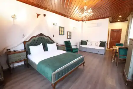 White Garden - 26