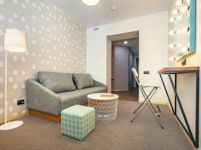 Friends on Fontanka - 128