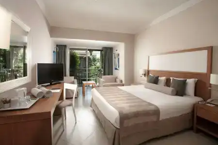 Paloma Oceana - 81