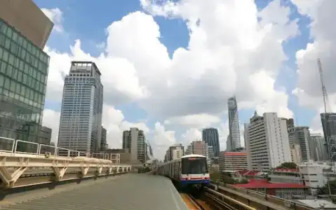 Ramada Sukhumvit Soi Eleven - 5
