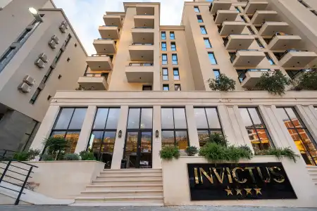 Invictus - 9