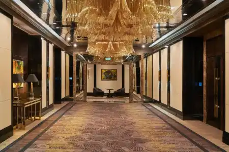 Hyatt Regency - 8