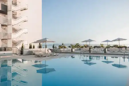 Romana Beach Apartments - 74