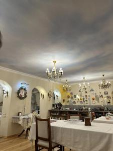 Amrots Deghceni - Boutique Castle Stay - 6