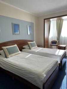 La Vie De Chateau - 110