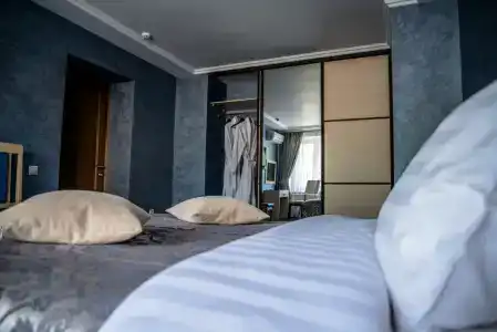 Gostinichno-Restorannyij Kompleks ZIHIYa - 78