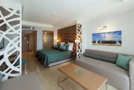 Paloma Oceana - 38
