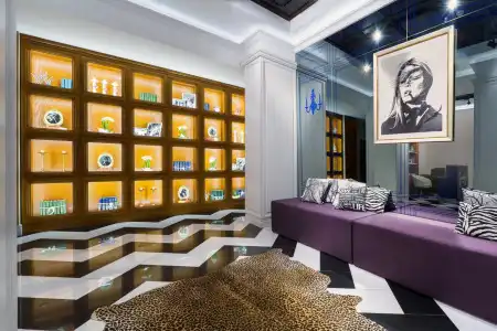 Mirax Sapphire Boutique - 2