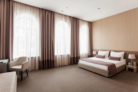 Boutique 1852 - 57