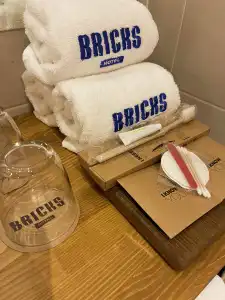 Bricks - 68