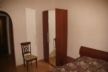 Universitetskaya - 80