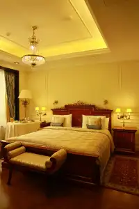 Golden Palace - 47