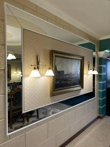 La Vie De Chateau - 256