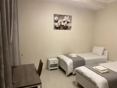 Cultural Crossing Mini-hotel - 8