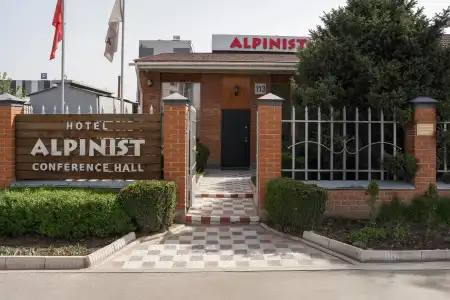 Alpinist - 9