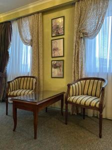 La Vie De Chateau - 276