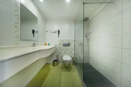 White Lilyum - All Inclusive - 26
