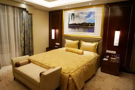 Soluxe Almaty - 9