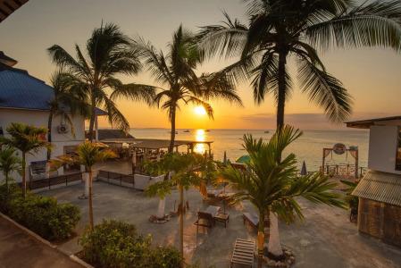 Zenobia Beach Resort - 4