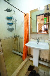 Ali Hostel - 8