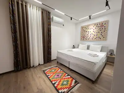 Ulli Oy Boutique & Terrace Mini - 36