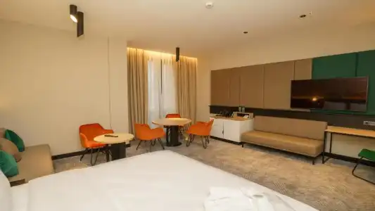 Holiday Inn Tashkent City - 62