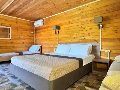 Uralskie Samotsvetyi - 184