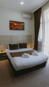 City(Please Contact The Property 7 Days In Advance) - 22
