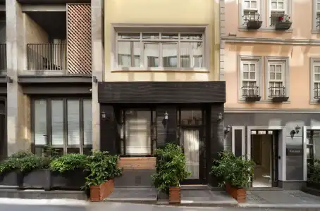 Meroddi La Porta - 27