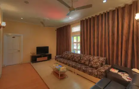 Gunbaru Inn Guest House - 4