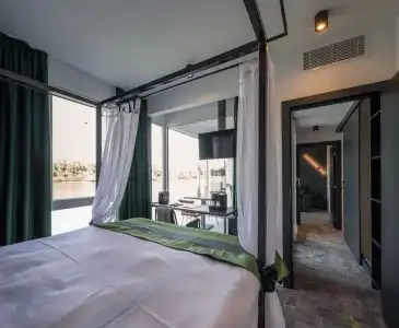 Joy 5 & Spa - 8