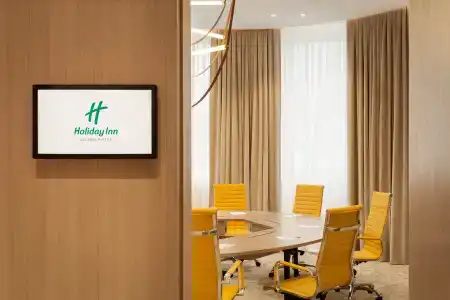 Holiday Inn - 14