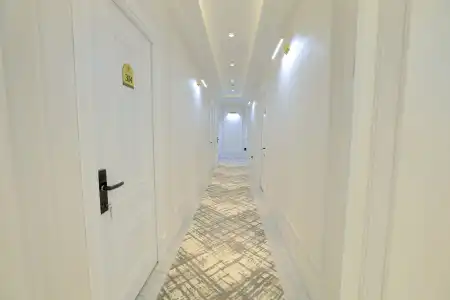 Amir Plaza - 12