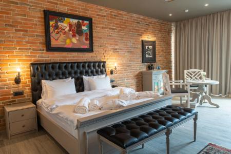 Art Club Suites - 3