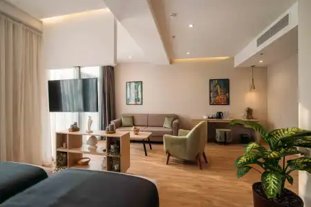 Monday by Dnt Group - 73