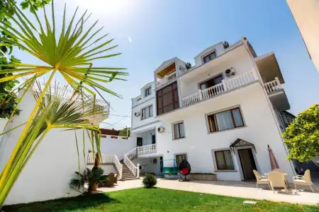 Elia Palace - 0