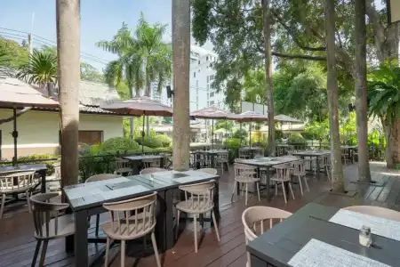 The Green Park Resort - 10