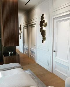 Suite - 73