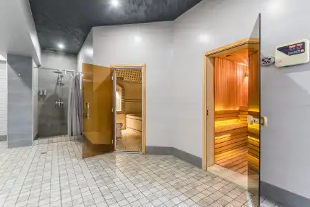 The Royal Mezbon & SPA - 17