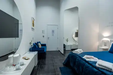 Bed&Breakfast Skyhouse Chiaia - 37