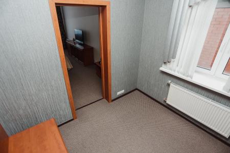 European - 40